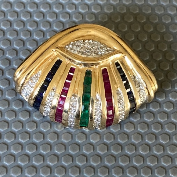 14k Jewelry - Marked 14k gold tested big pendant